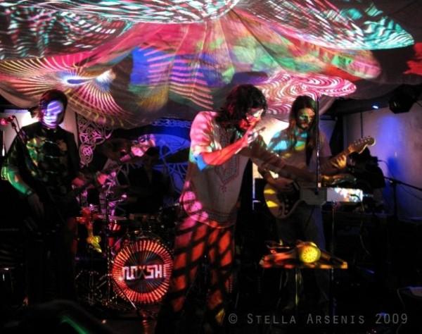 L ede7a6deaf9d489eaea6fe96154bca71